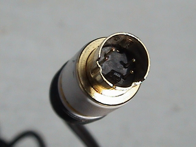 S-Video Cable / Input